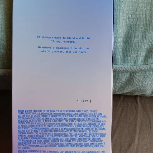 Unopened makeup - Picture 2 of 2